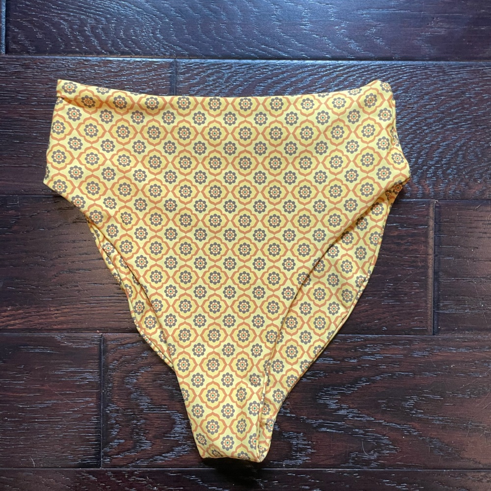 Skatie swim - high waisted bikini bottom - Monroe - Kauai - size small